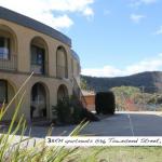 Full Circle Apartments - New South Wales Tourism  0
