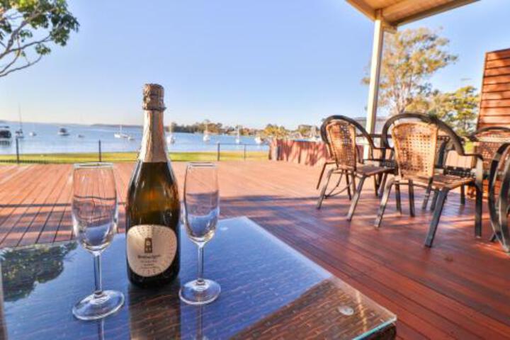 Summerland Point NSW New South Wales Tourism 