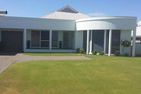 Busselton Beach Resort - New South Wales Tourism  6