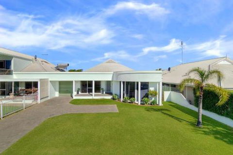 Busselton Beach Resort - New South Wales Tourism  0