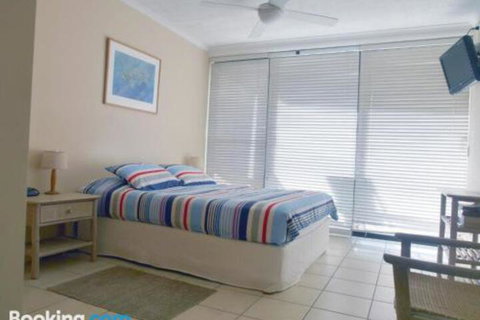 Cylinder Cove 1 - New South Wales Tourism  4