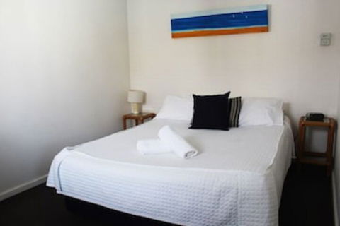 Ocean Side Hawks Nest - New South Wales Tourism  0