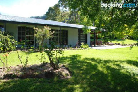 Whispers At Cedar Grove - New South Wales Tourism  6