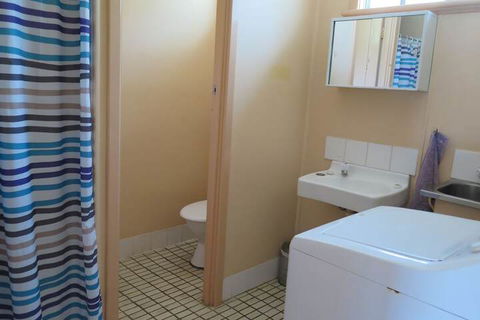 Jurien Beachfront Holiday Units - New South Wales Tourism  6