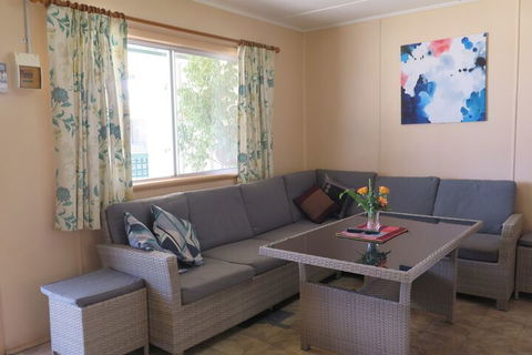 Jurien Beachfront Holiday Units - New South Wales Tourism  5
