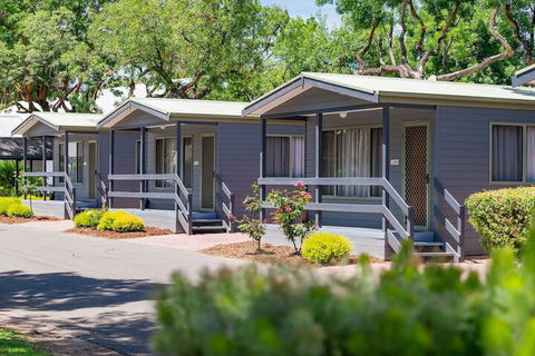 Adelaide Caravan Park - New South Wales Tourism  2