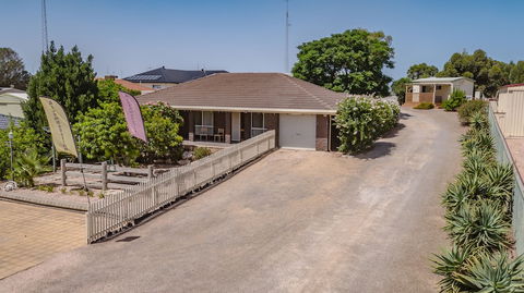 Moonta Bay Accommodation - New South Wales Tourism  0