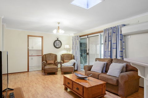 Moonta Bay Accommodation - New South Wales Tourism  2