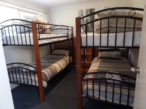 Waterfront Retreat At Wattle Point - New South Wales Tourism  3