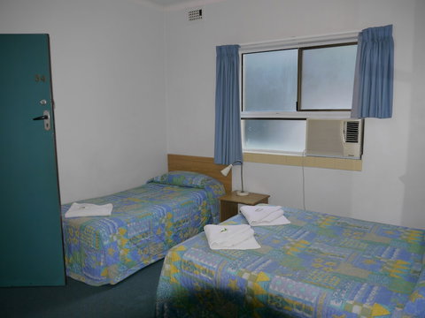 Acacia Inner City Inn - New South Wales Tourism  4