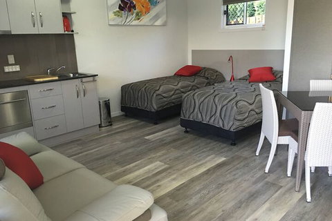 Athena Motel Apartments - New South Wales Tourism  6