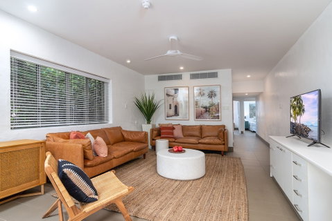 Seascape Holidays - Club Tropical Apts - New South Wales Tourism  5