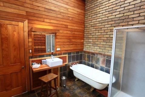 At The Beach & Not Quite At The Beach Holiday Cottages Stanley - New South Wales Tourism  3