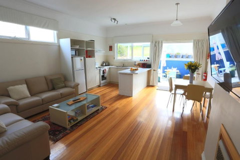 At The Beach & Not Quite At The Beach Holiday Cottages Stanley - New South Wales Tourism  5
