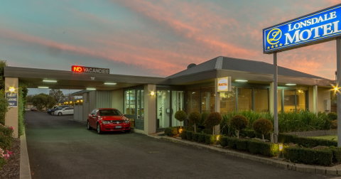 Hamilton Lonsdale Motel - New South Wales Tourism  0