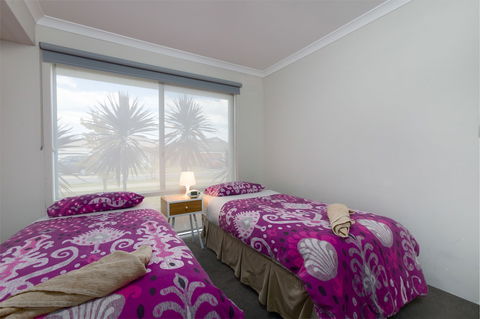 Rainbow Dream House PERTH Holiday Home - New South Wales Tourism  4
