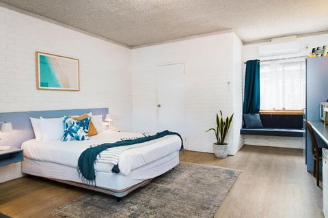 The Med Motel - New South Wales Tourism  4