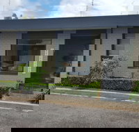 Boat Ramp Motel - New South Wales Tourism 