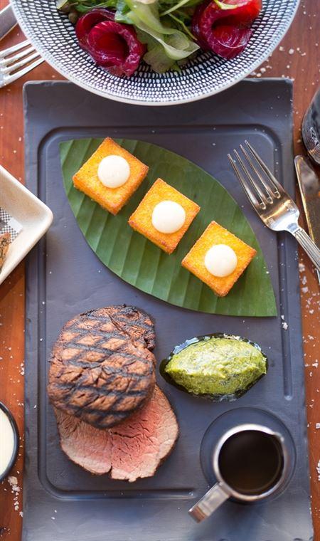 Rhonda's Bar - New South Wales Tourism  4