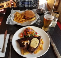 The Spotted Cow - New South Wales Tourism 