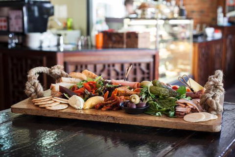 Uneke Lounge - New South Wales Tourism  0