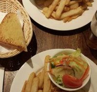 Westmeadows Tavern - New South Wales Tourism 