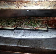 Taylors Lakes Pizza - New South Wales Tourism 