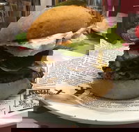Just Cruize in Diner - New South Wales Tourism 