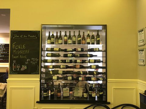 Crown Hotel Lilydale - New South Wales Tourism  0