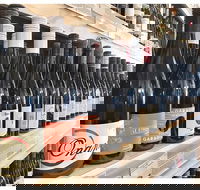 Red Hill Wine Collective - New South Wales Tourism 