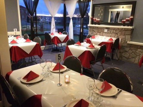 Taj Mahal Authentic Indian Restaurant - New South Wales Tourism  0