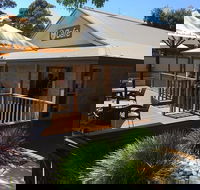 Shady Oaks Cafe - New South Wales Tourism 