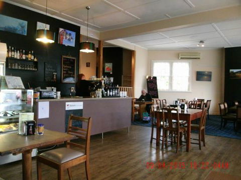 Smokeytown Cafe - New South Wales Tourism  0
