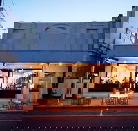 Thousand Pound Wine Bar  Store