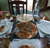 Eildon Woodfire Pizza - New South Wales Tourism 