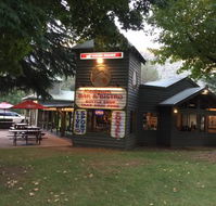 Red Gum Bar and Bistro - New South Wales Tourism 
