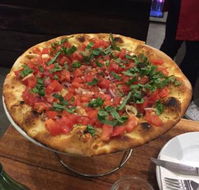 Fratelli's Wood Fired Pizza - New South Wales Tourism 