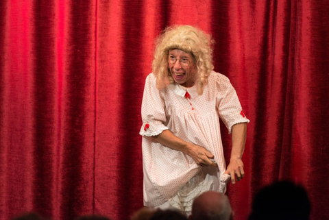 Footlights Theatre Restaurant - New South Wales Tourism  1