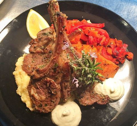 Le Trader - New South Wales Tourism  1