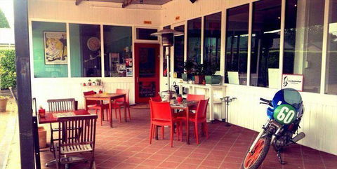 Rockabellas Roadside Diner - New South Wales Tourism  6