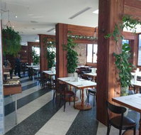 Bath Arms Hotel  Fillippos Restaurant - New South Wales Tourism 