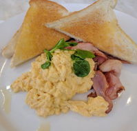 Cafe Gatoni