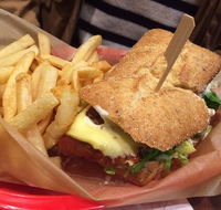 Pirate Petes Round Corner