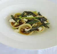 Bungool Restaurant Riverside Oaks NSW - New South Wales Tourism 
