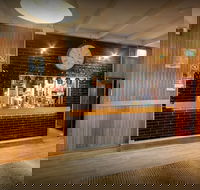 Lake Macquarie Hotel - New South Wales Tourism 