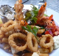 Pelican Rocks Cafe