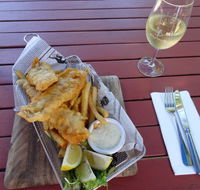 Ettalong Beach Hotel - New South Wales Tourism 