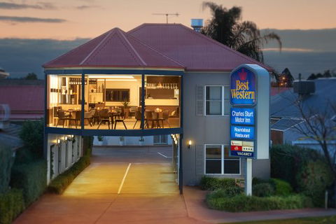 The Roundabout Restaurant - New South Wales Tourism  0