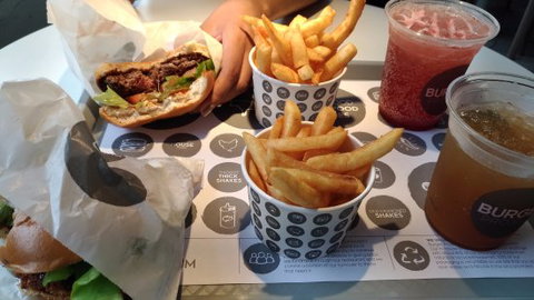 Burger Project - New South Wales Tourism  0