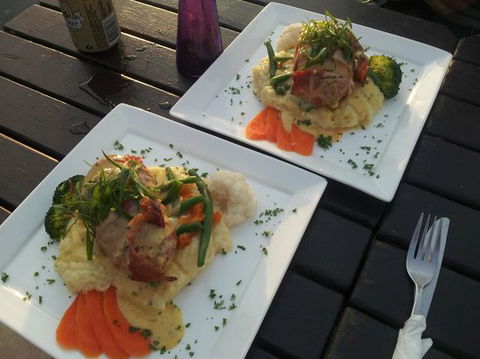 Pelican's Wharf Family Restaurant - New South Wales Tourism  0
